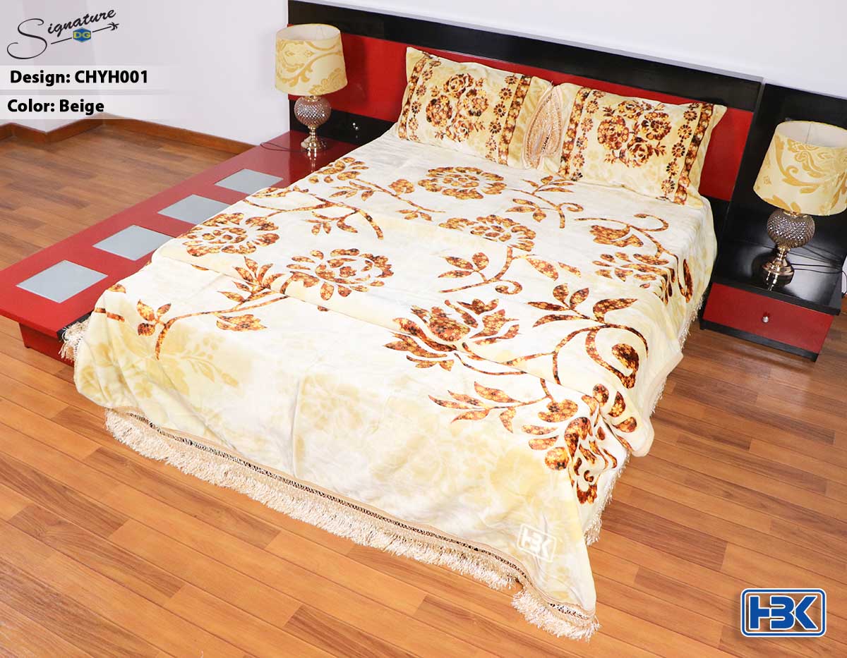 Signature Embossed 4 Pcs Bed Cover Set With 2 Ply Blanket  2 Pcs HBK